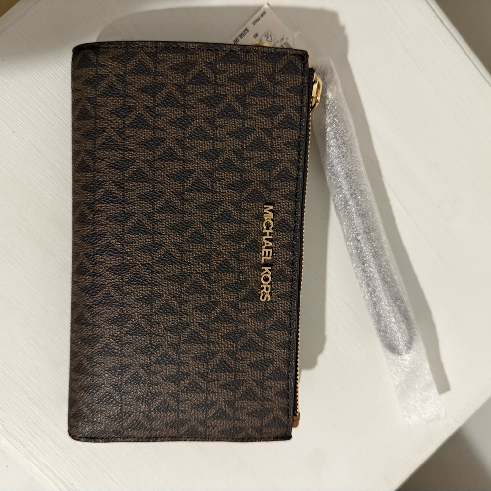 Michael Kors Jet Set Travel Brown Wristlet *NWT*